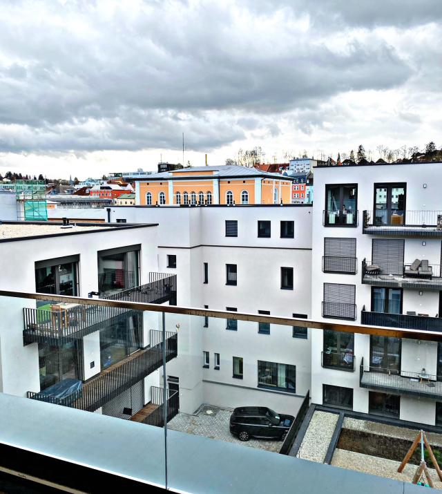 Balkon zum Innenhof Sd.JPEG